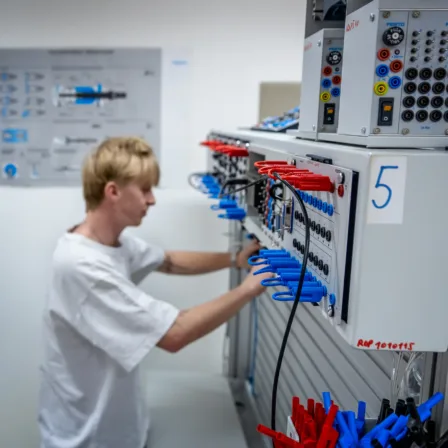 Mechatronik - VOŠ, SPŠ automobilní a technická