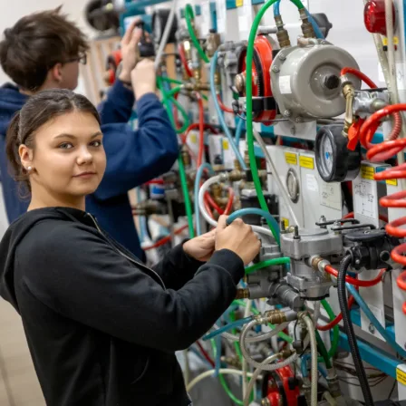 VOŠ, SPŠ automobilní a technická - VOŠ, SPŠ automobilní a technická