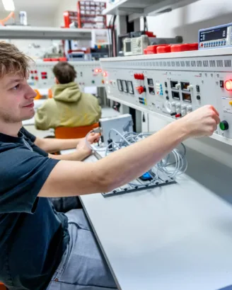 Mechatronik - VOŠ, SPŠ automobilní a technická