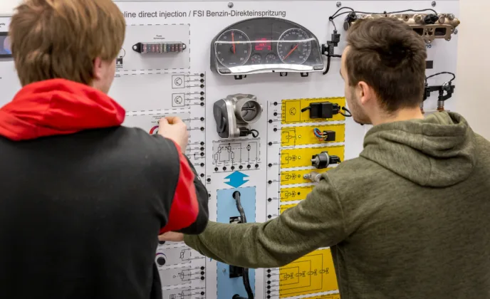 Mechanik opravář motorových vozidel - VOŠ, SPŠ automobilní a technická