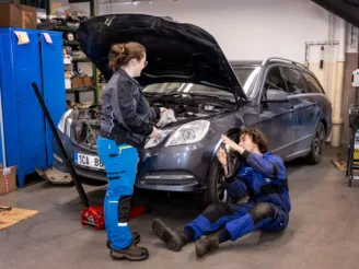 Mechanik opravář motorových vozidel