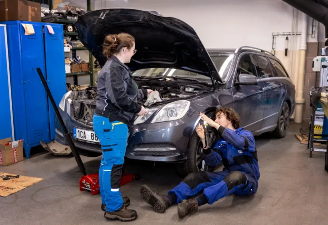 Mechanik opravář motorových vozidel - VOŠ, SPŠ automobilní a technická