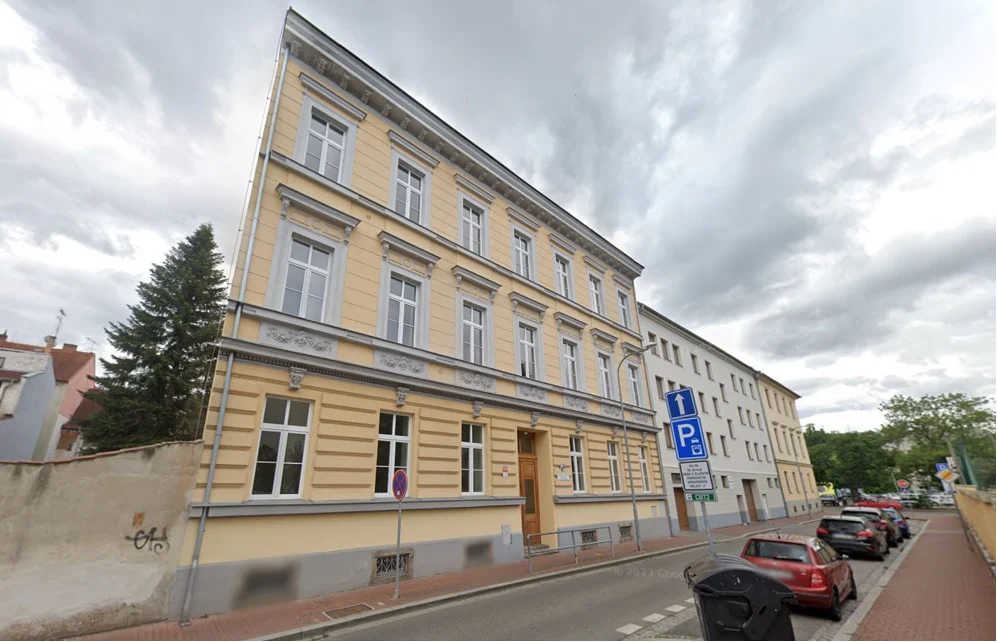 Knihovna - VOŠ, SPŠ automobilní a technická