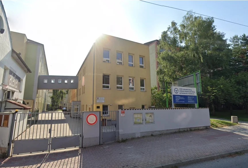 Strojní dílny - VOŠ, SPŠ automobilní a technická