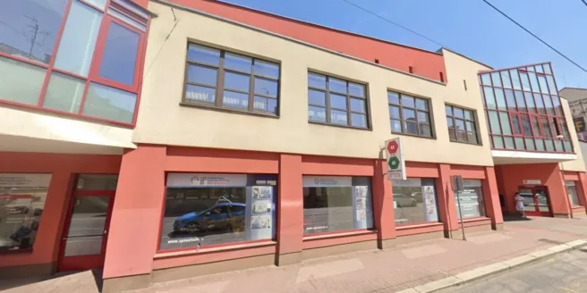 Budovy školy - VOŠ, SPŠ automobilní a technická