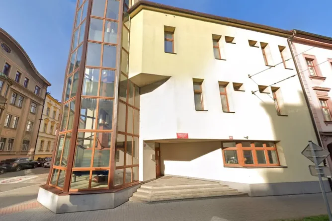 Stravování - VOŠ, SPŠ automobilní a technická