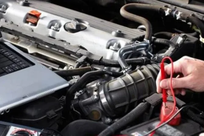 Autoservis - VOŠ, SPŠ automobilní a technická