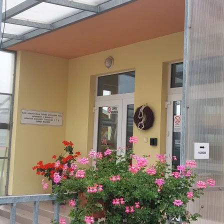 Domov mládeže - VOŠ, SPŠ automobilní a technická