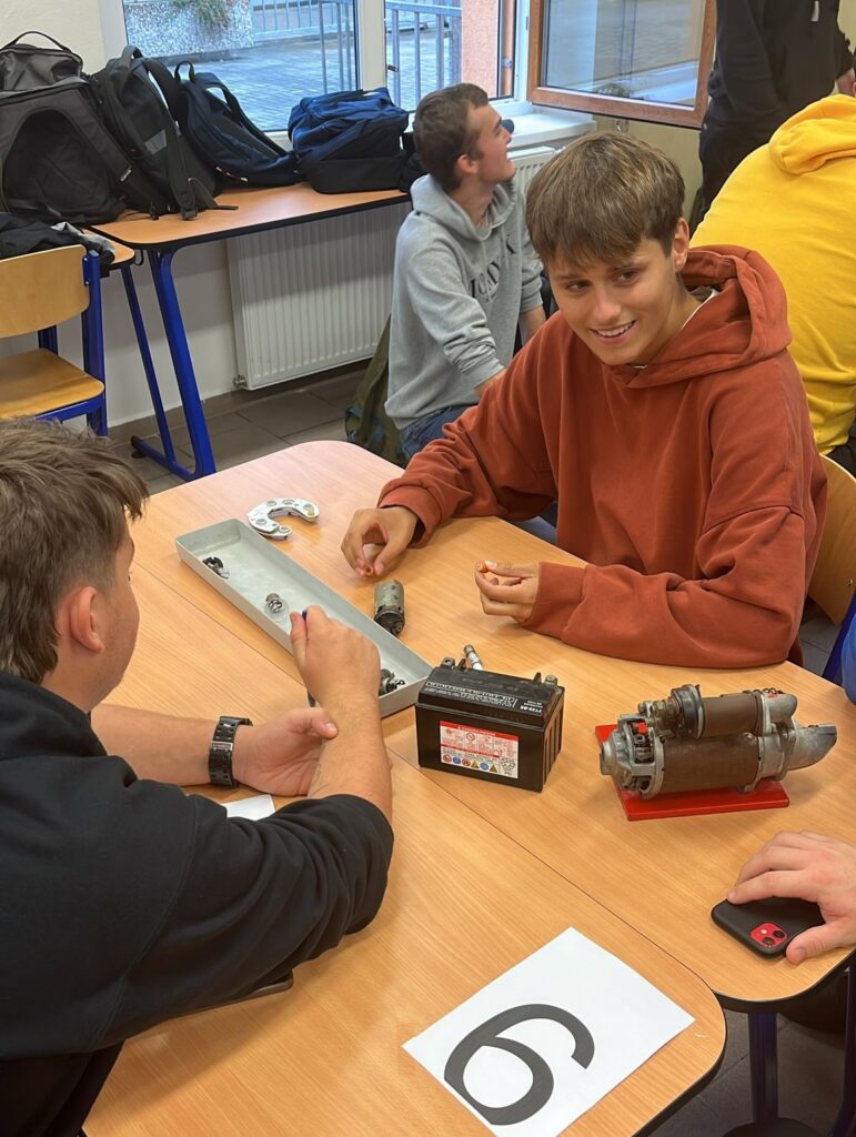 Školní kolo soutěže Autoopravář junior - VOŠ, SPŠ automobilní a technická