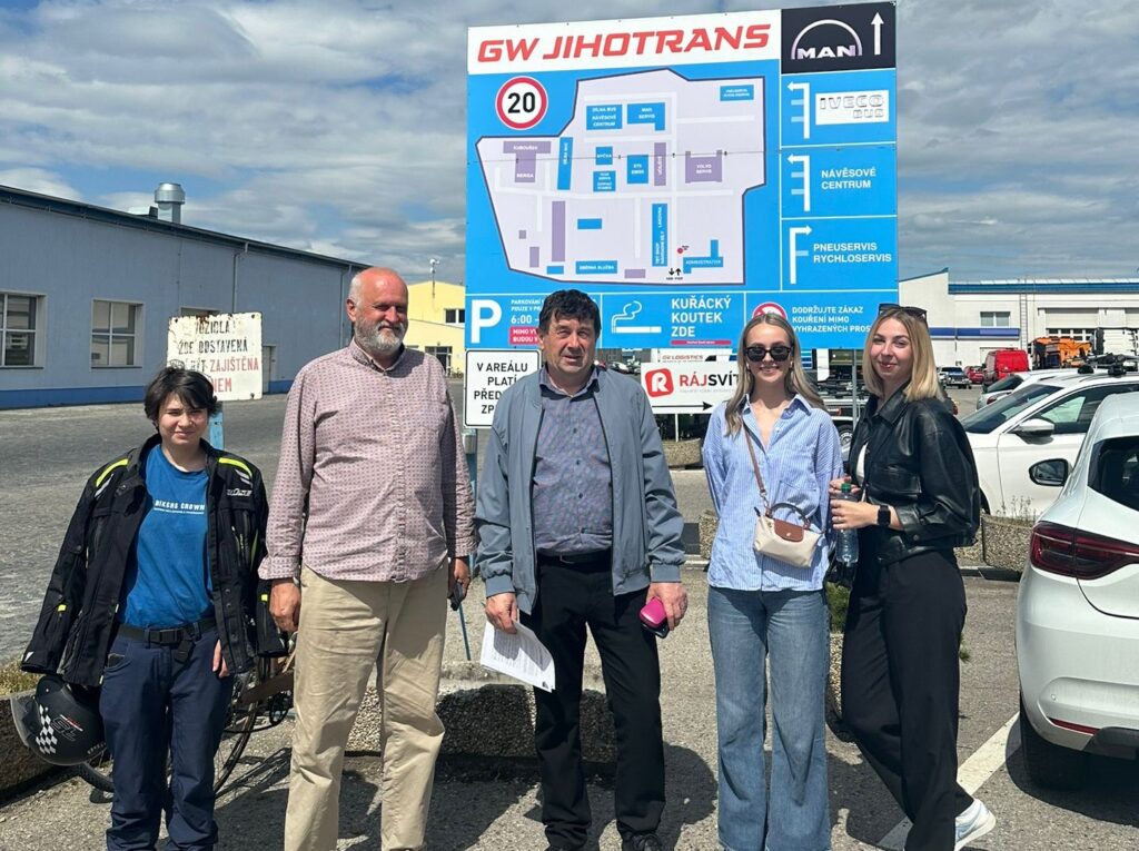 Návštěva GW Jihotrans - VOŠ, SPŠ automobilní a technická