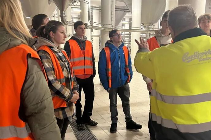 VOŠ, SPŠ automobilní a technická - VOŠ, SPŠ automobilní a technická