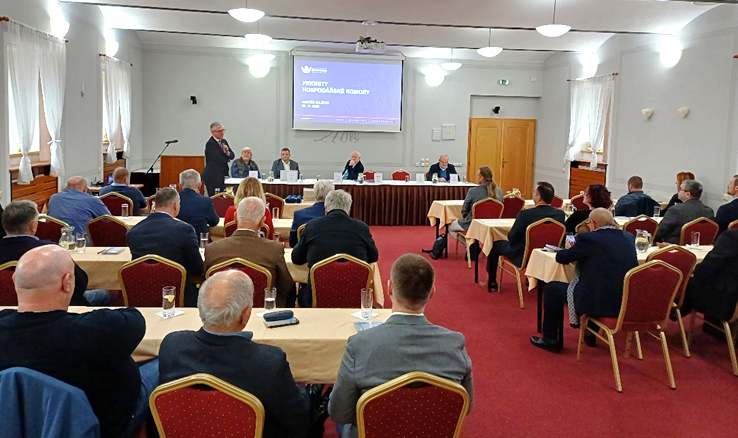 SAČR nám předal jmenovací dekret - VOŠ, SPŠ automobilní a technická