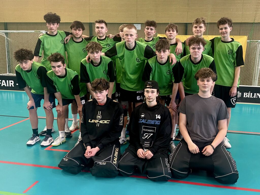Krajské kolo florbalového turnaje - VOŠ, SPŠ automobilní a technická