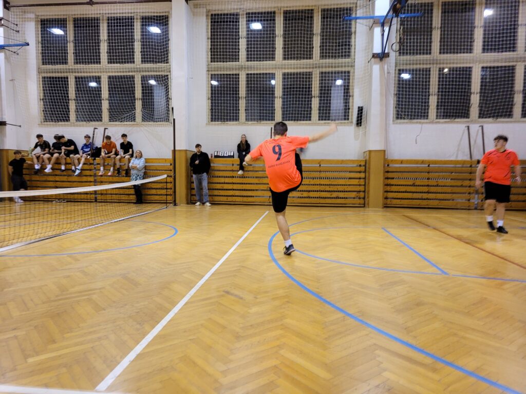 Bronz z nohejbalového turnaje - VOŠ, SPŠ automobilní a technická