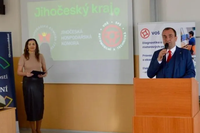 VOŠ, SPŠ automobilní a technická - VOŠ, SPŠ automobilní a technická