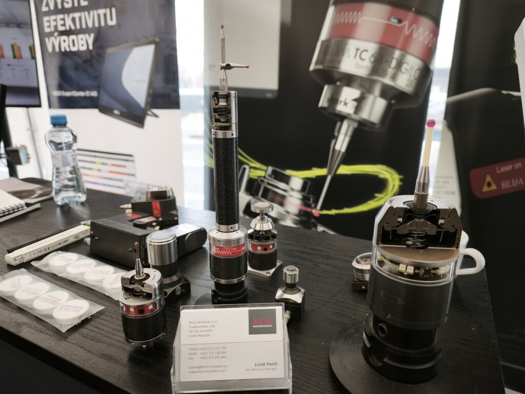 Spolupráce škol a firem v praxi - VOŠ, SPŠ automobilní a technická