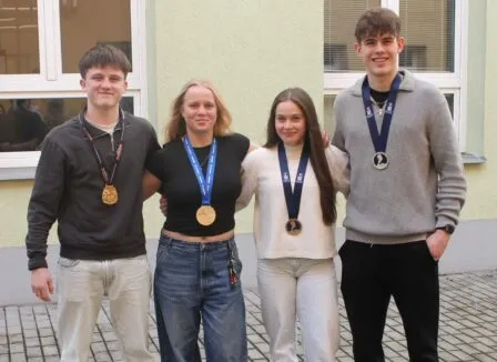 Podporujeme naše studenty a společně se těšíme z jejich úspěchů