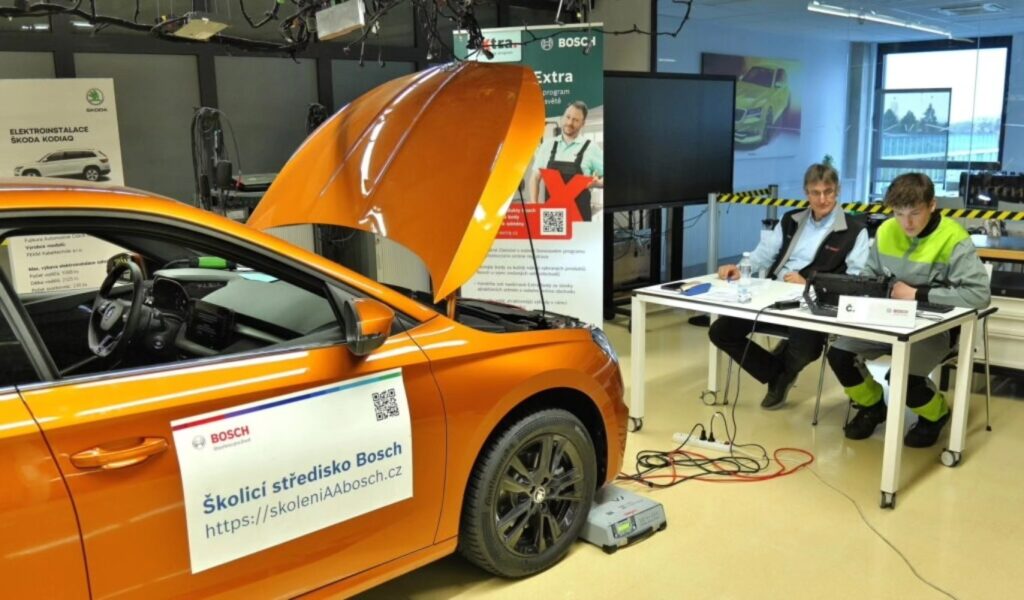 Autoopravář Junior 2026: zlato pro Karosáře a dominance v Automechanikovi - VOŠ, SPŠ automobilní a technická