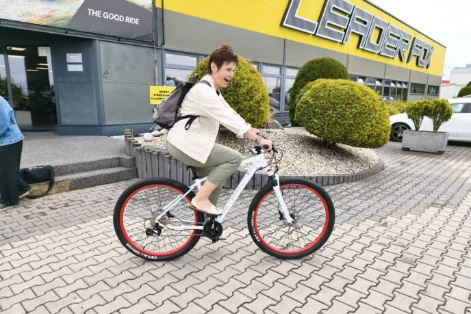 VOŠ, SPŠ automobilní a technická - VOŠ, SPŠ automobilní a technická