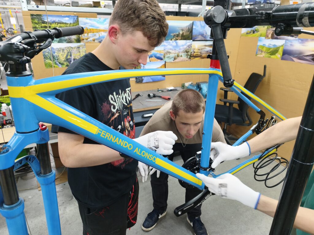 Kreativita na dvou kolech - VOŠ, SPŠ automobilní a technická
