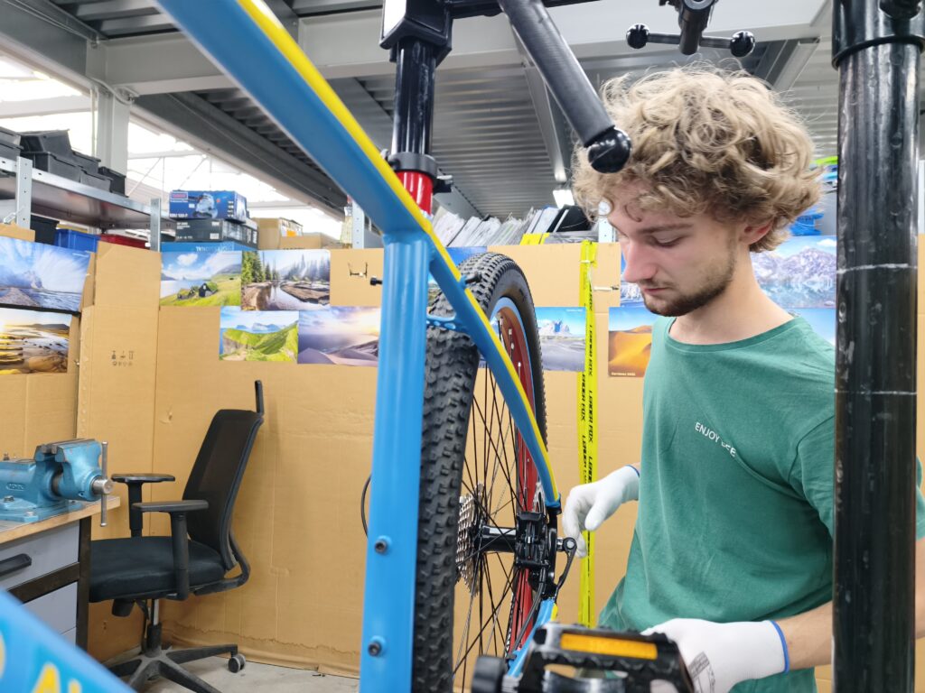 Kreativita na dvou kolech - VOŠ, SPŠ automobilní a technická
