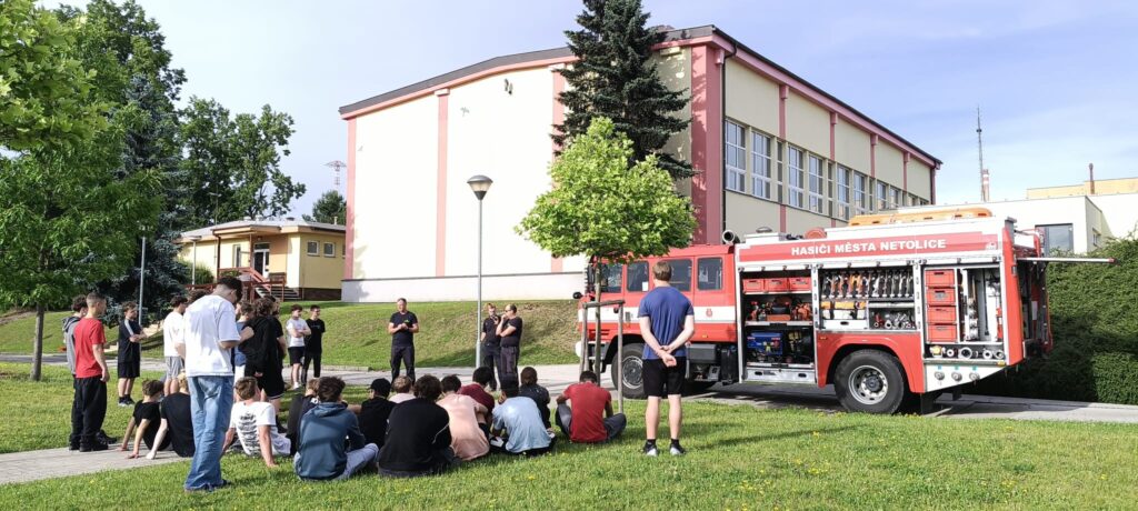 Hasičská technika z Netolic - VOŠ, SPŠ automobilní a technická