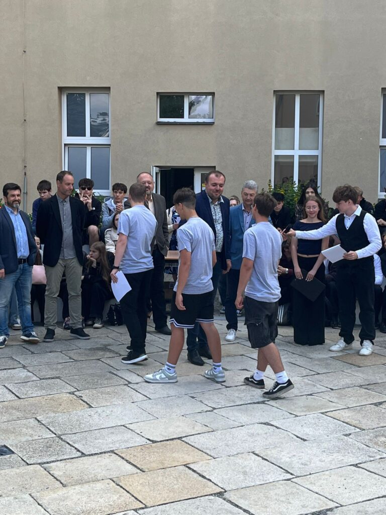 Soutěž fiktivní firmy v Písku - VOŠ, SPŠ automobilní a technická